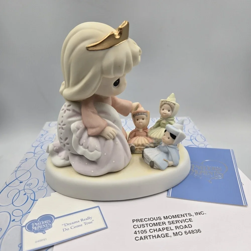 Precious Moments mint box